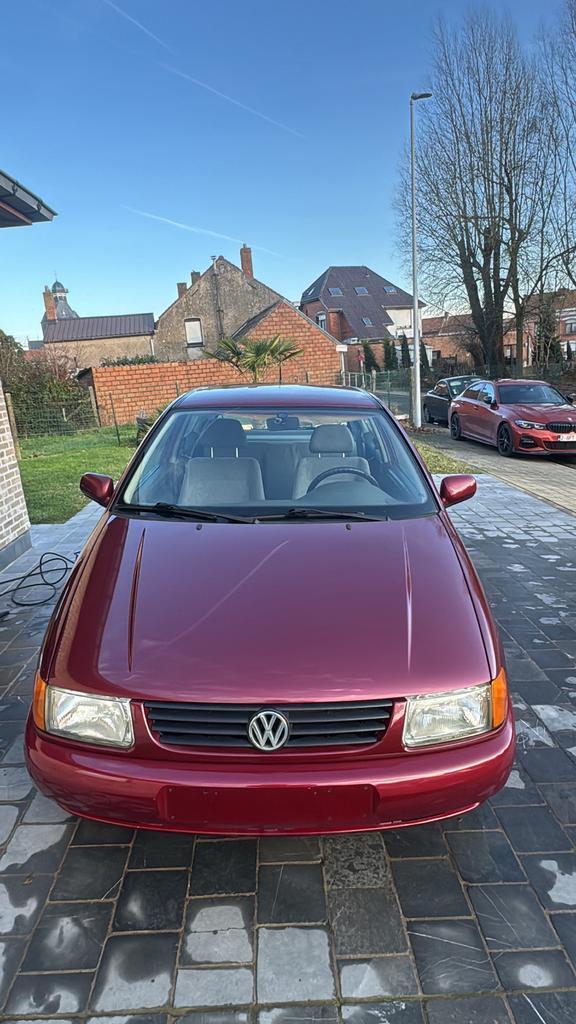 Polo 1995 83.500km, Autos, Volkswagen, Particulier, Polo, Airbags, Radio, USB, Essence, Euro 1, Berline, 3 portes, Boîte manuelle