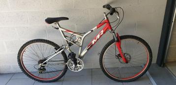 Mountainbike voor volwassenen wordt herzien  beschikbaar voor biedingen