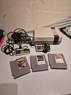 Nitendo nes + 2 controllers + 3 games, Ophalen of Verzenden