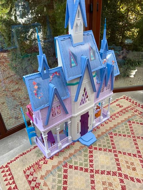 Kasteel Arendelle Frozen 2, Enfants & Bébés, Jouets | Maisons de poupées, Comme neuf, Maison de poupées, Enlèvement