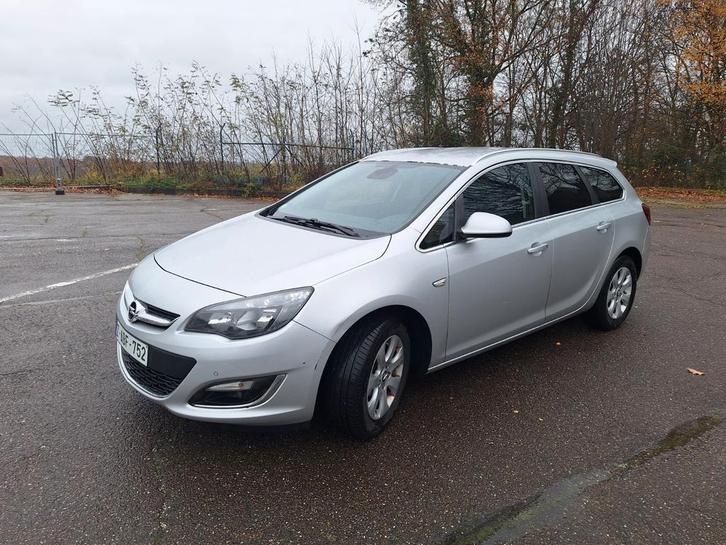 Opel Astra 1.6 CDTI / 2015 / 170.000 km / trekhaak blanco gk, Autos, Opel, Particulier, Enlèvement