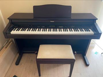 Roland KR-277 Digital Intelligent Piano beschikbaar voor biedingen