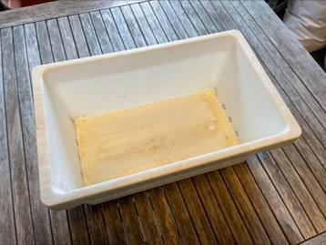 Aardbeibakken beschikbaar voor biedingen