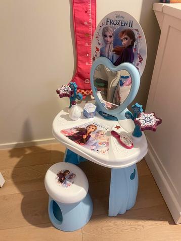 FROZEN make up tafel  beschikbaar voor biedingen