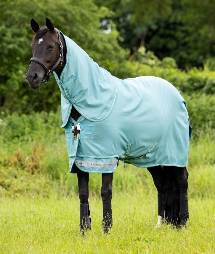 LeMieux Arika Ripstop Regendeken + Hals 0g Lagoon 205 -31%!!, Dieren en Toebehoren, Paarden en Pony's | Dekens en Dekjes, Nieuw