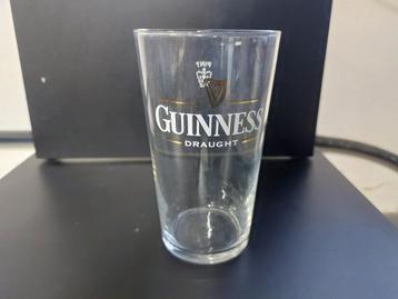Guinness glas  beschikbaar voor biedingen