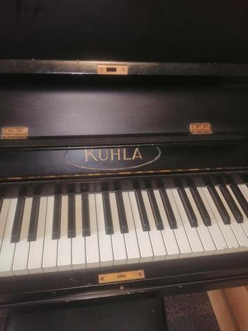 Prima studie piano beschikbaar voor biedingen