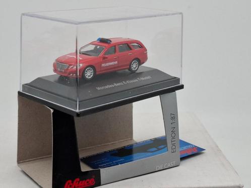 Mercedes Benz E Class T modell brandweer - Schuco 1/87, Hobby en Vrije tijd, Modelauto's | 1:87, Zo goed als nieuw, Auto, Schuco