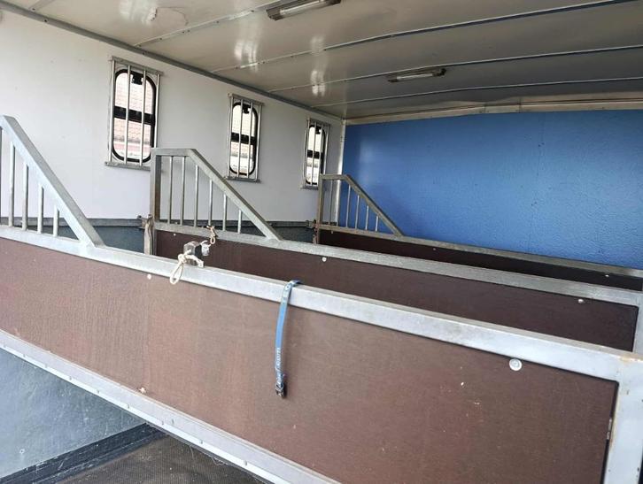 Aménagement pour camion chevaux d’occasion, Animaux & Accessoires, Chevaux & Poneys | Semi-remorques & Remorques, Utilisé, Aluminium