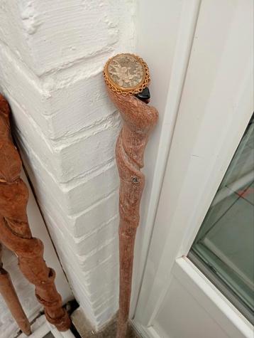 Kronkelige hengel van 99 cm  beschikbaar voor biedingen