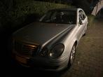 Mercedes E200 Kompressor - 2008 - 227.713 km ex ambassade, Auto's, Mercedes-Benz, 4 deurs, Achterwielaandrijving, Zwart, 4 cilinders