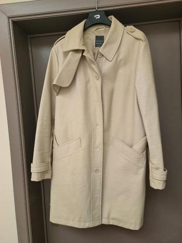 Beige damesjas maatje 42 beschikbaar voor biedingen