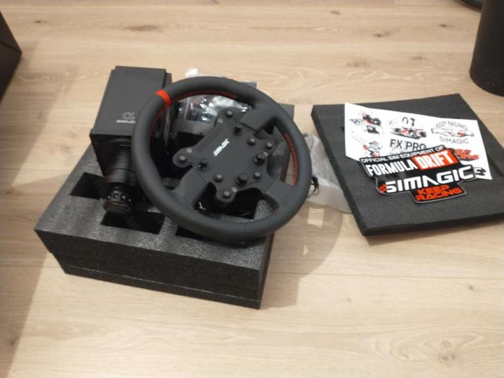 Simagic Alpha 15nm, Games en Spelcomputers, Spelcomputers | Overige Accessoires, Zo goed als nieuw, Ophalen of Verzenden