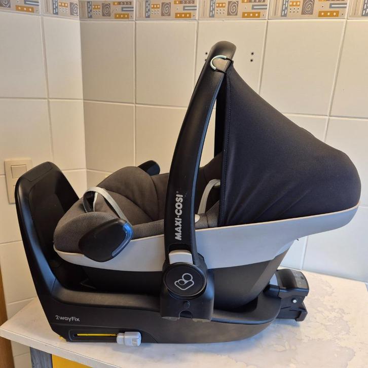 MaxiCosi PebblePlus, Kinderen en Baby's, Autostoeltjes, Zo goed als nieuw, Maxi-Cosi, 0 t/m 13 kg, Isofix, Ophalen