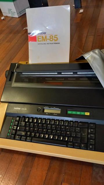 Typemachine  Brother  beschikbaar voor biedingen