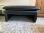 Zwart lederen design zetel met poef merk Koinor, Ophalen, Design, Tweepersoons, Zo goed als nieuw