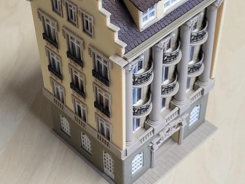 vollmer H0 43772 supermooi hotel - als nieuw, Hobby en Vrije tijd, Modeltreinen | H0, Zo goed als nieuw, Brug, Tunnel of Gebouw