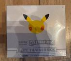 Pokemon celebrations elite trainer box (Sealed), Ophalen, Nieuw, Boosterbox