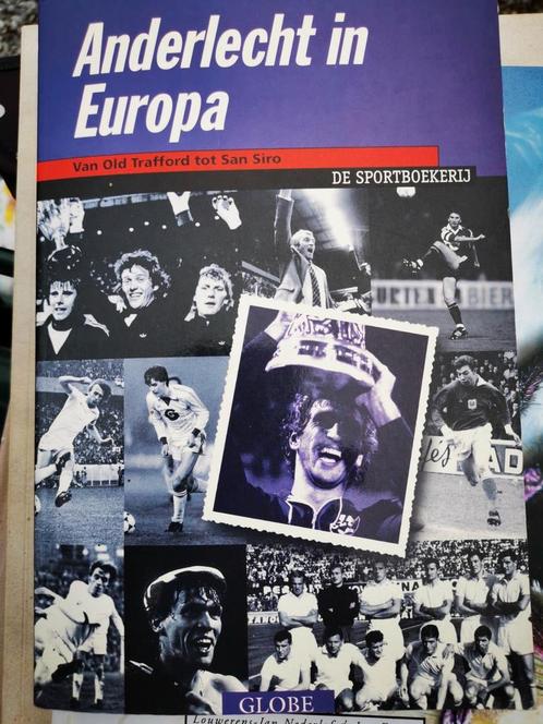 Anderlecht in Europa, Livres, Livres de sport, Comme neuf, Sport de ballon, Enlèvement ou Envoi