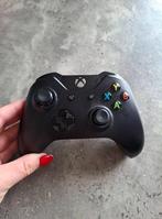 Xbox One Controller met herlaadbare batterij, Games en Spelcomputers, Ophalen of Verzenden, Zo goed als nieuw, Controller, Xbox One