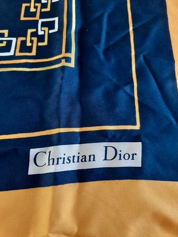 CHRISTIAN DIOR foulard carré de soie