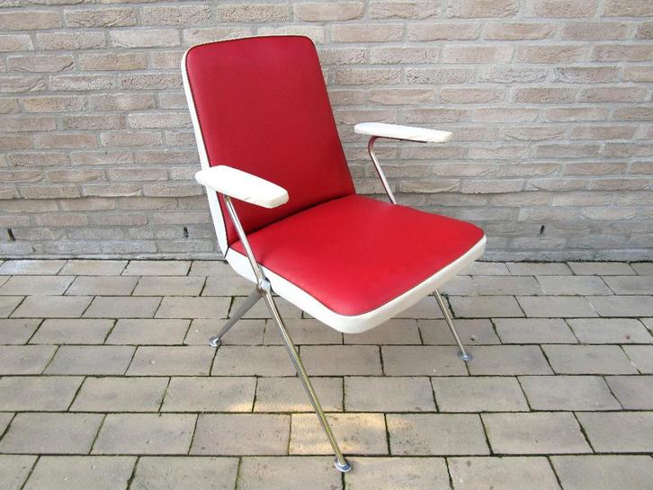 Vintage stoel fifties sixties, Huis en Inrichting, Stoelen, Gebruikt, Eén, Hout, Kunststof, Metaal, Rood, Ophalen