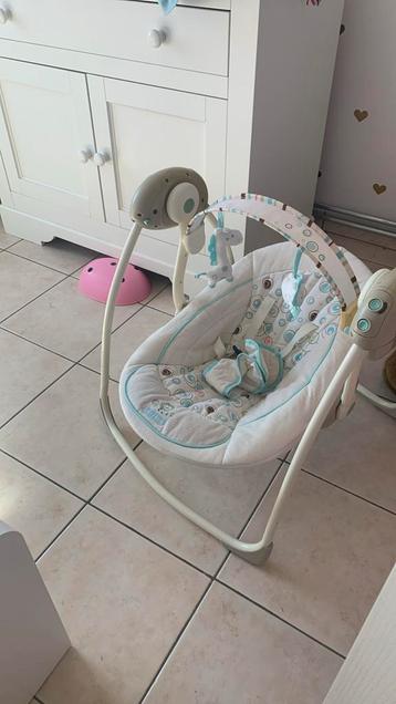 Babyschommel beschikbaar voor biedingen