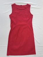 Van Hassels frambozenroos kleed maat 38, Kleding | Dames, Maat 38/40 (M), Ophalen of Verzenden, Zo goed als nieuw, Knielengte