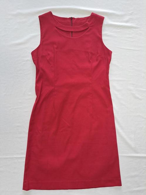Van Hassels frambozenroos kleed maat 38, Kleding | Dames, Jurken, Zo goed als nieuw, Maat 38/40 (M), Roze, Knielengte, Ophalen of Verzenden