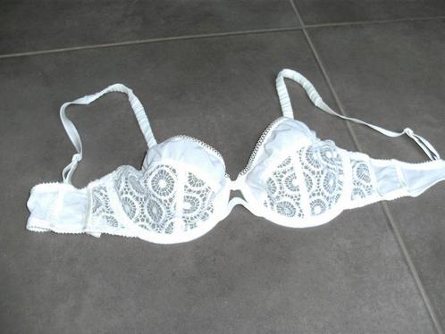 Nieuwe 70B Chantelle bh’s, Kleding | Dames, Ondergoed en Lingerie, BH, Wit, Ophalen of Verzenden