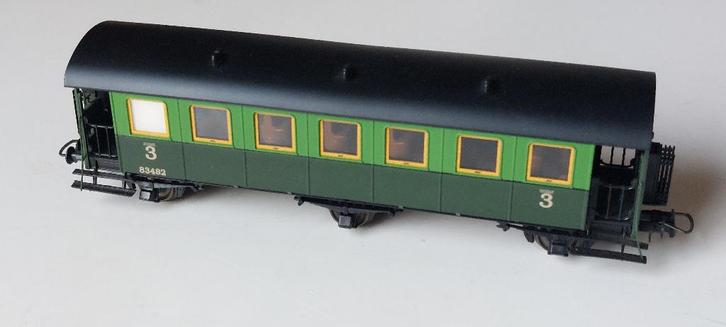 SNCB/NMBS ROCO VOITURE BICOLORE 3CL.*HO*DC N 44867 EX 2, Hobby & Loisirs créatifs, Trains miniatures | HO, Utilisé, Set de Trains