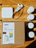 Tado V3+ met 6 radiatorknoppen en 2 internet bridges, Ophalen of Verzenden, Slimme thermostaat, Zo goed als nieuw