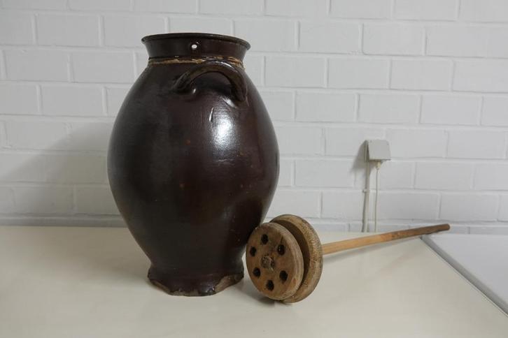 Oude boterton met stamper, Antiek en Kunst, Antiek | Gereedschap en Instrumenten, Ophalen