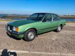 Mooie Originele Opel Rekord 2.3 D Berlina uitvoering 1979, Auto's, Oldtimers, 4 deurs, Achterwielaandrijving, Beige, Onderhoudsboekje