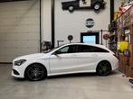 MERCEDES CLA 180 BENZINE AMG-LINE - TOPSTAAT - GARANTIE -, Auto's, CLA, Parkeersensor, 4 cilinders, Wit