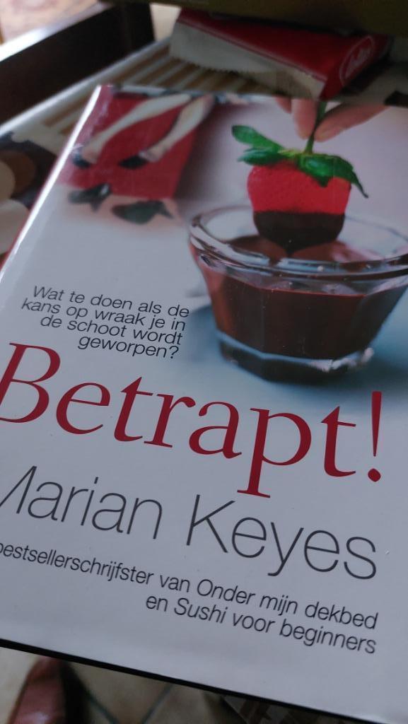 Marian Keyes - Betrapt / zoals ze is, Boeken, Chicklit, Gelezen, Ophalen of Verzenden