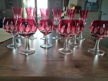 Setje wijn- en champagneglazen. Boheems. beschikbaar voor biedingen