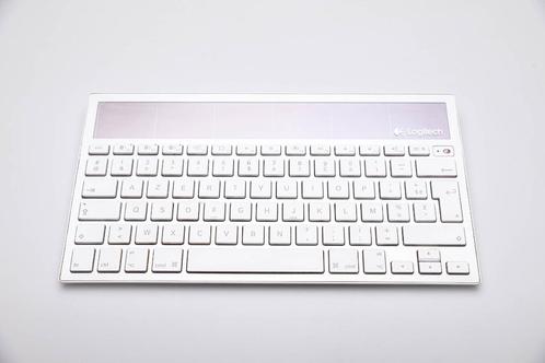 Logitec bluetooth toetsenbord op zonne-energie, Computers en Software, Toetsenborden, Gebruikt, Azerty, Draadloos, Ophalen