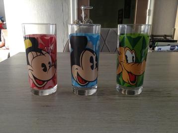 Disney verschillende drinkglazen (16 cm) (Nieuw)