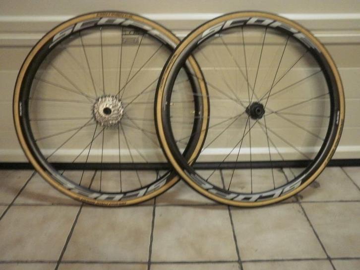 SCOPE R3, Fietsen en Brommers, Fietsonderdelen, Zo goed als nieuw, Racefiets, Wiel, Ophalen of Verzenden