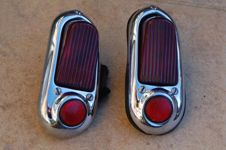 2 achterlichten Chevrolet 1949 1950 USA Oldtimer, Antiek en Kunst, Curiosa en Brocante, Ophalen of Verzenden