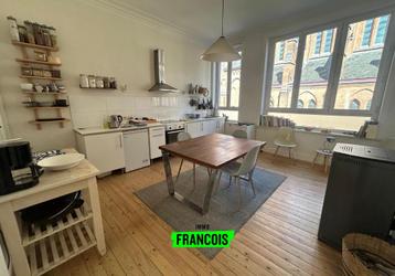 Appartement te huur in Oostende, 3 slpks, 134 m², 3 kamers, 281 kWh/m²/jaar, Appartement