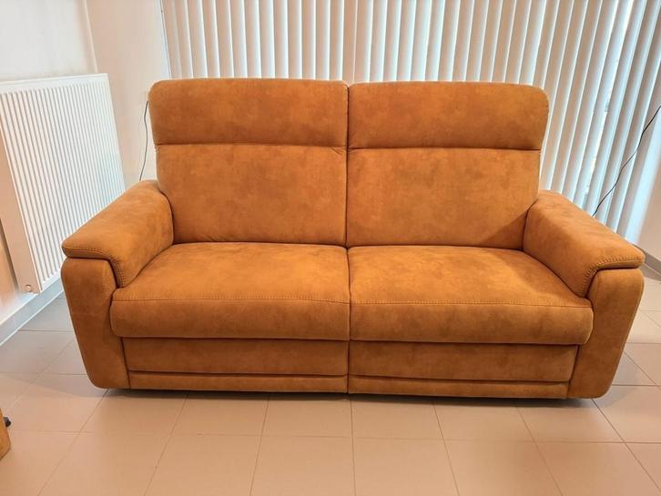 Nieuwe comfortabele elektrische relax bank, Huis en Inrichting, Zetels | Zetels, Zo goed als nieuw, Rechte bank, Tweepersoons