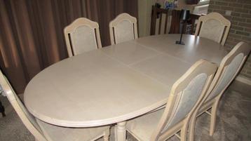 TAFEL OVAAL -  EIK CERUSE (gelakt) met 6 stoelen beschikbaar voor biedingen