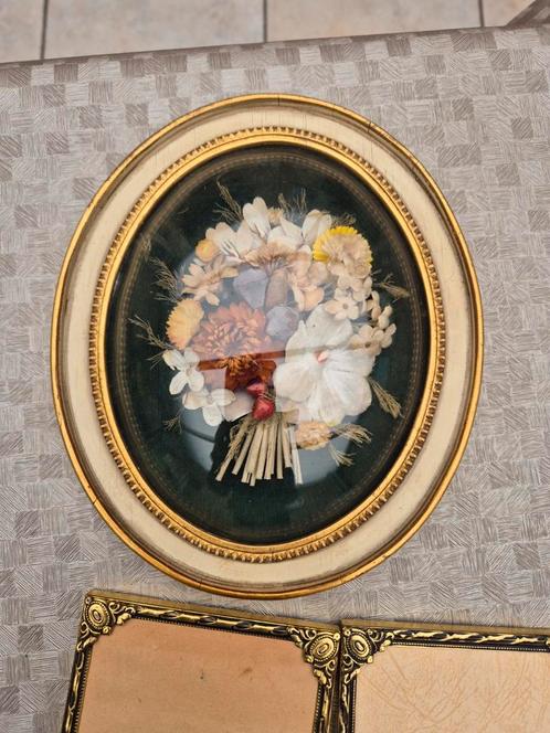 Antieke ovale kader met bloemen erin perfecte staat, Audio, Tv en Foto, Fotografie | Fotolijsten, Zo goed als nieuw, Ophalen of Verzenden