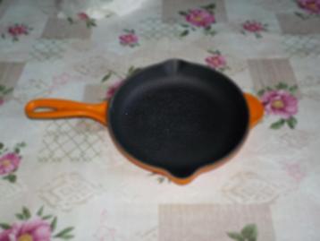 LE CREUSET beschikbaar voor biedingen