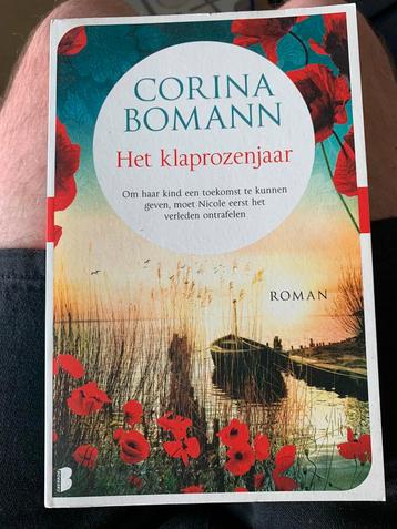 Corina Bomann - Het klaprozenjaar beschikbaar voor biedingen