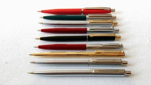 Sheaffer vintage Balpennen+Vulpotlood+Verzamelmap+Standaard, Verzamelen, Pennenverzamelingen, Zo goed als nieuw, Balpen, Sheaffer