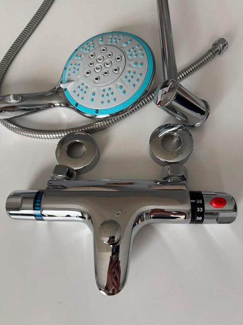 Thermostatische bad en douchekraan met sproeier en stang, Huis en Inrichting, Badkamer | Badkamermeubels, Zo goed als nieuw, Ophalen