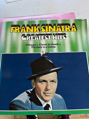 Vinyl platen beschikbaar voor biedingen